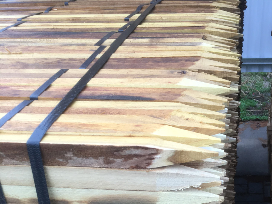13 estacas de madera de acacia