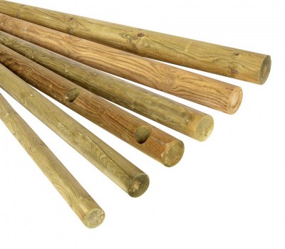 Postes de madera torneados